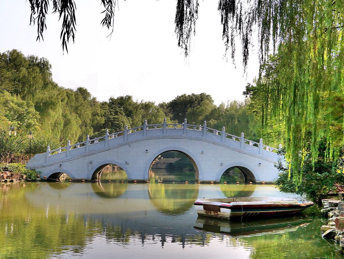 据说吴江公园是目前松陵城区最大的综合性公园,公园不仅大,而且很安静