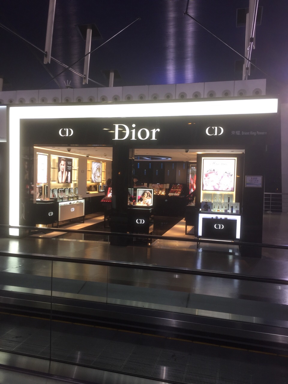 上海迪奥(浦东机场t1店)购物攻略,迪奥(浦东机场t1店)物中心/地址