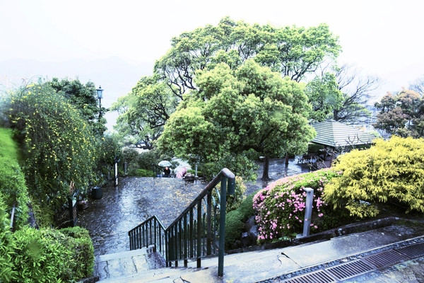 被原子弹轰炸后的日本长崎 现在是什么样子?