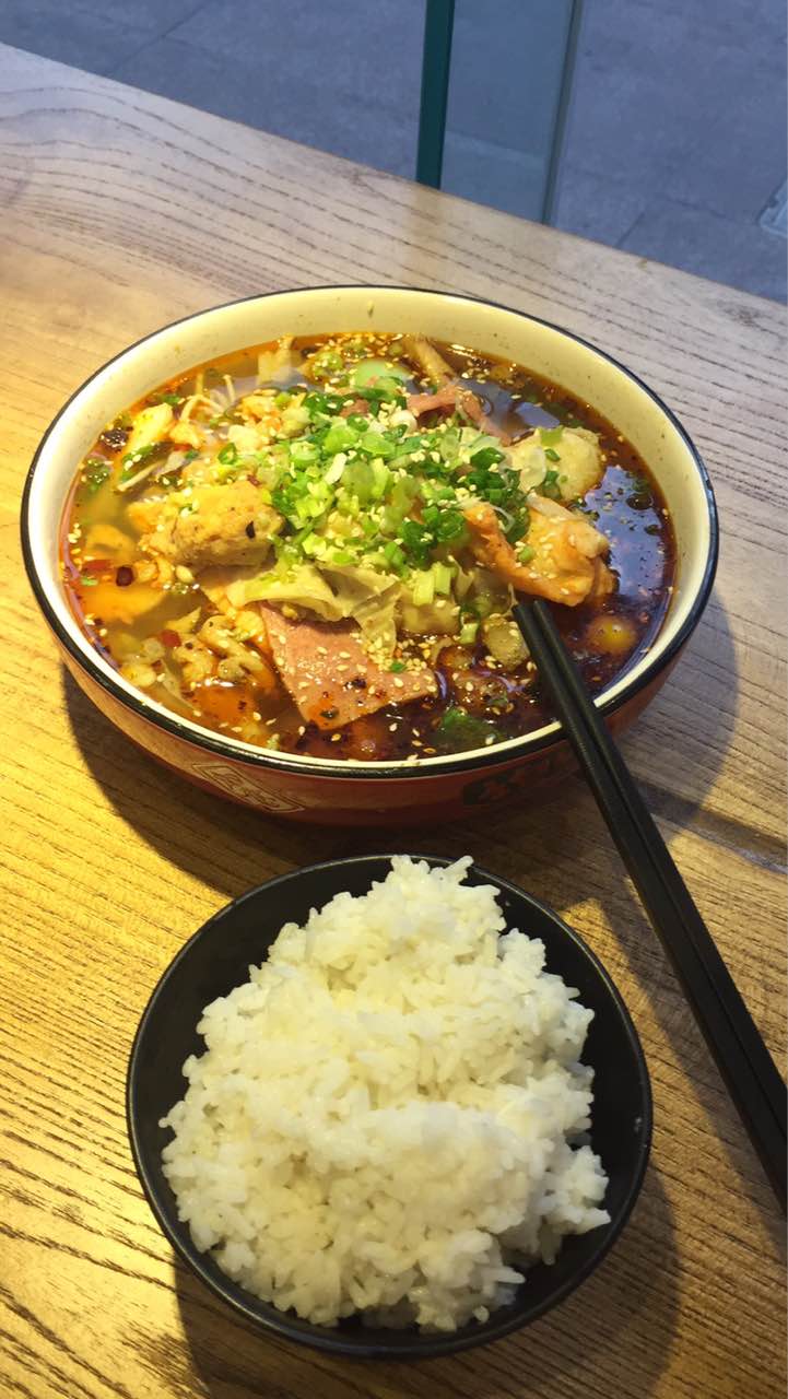 大牌冒菜(丽日银座店)