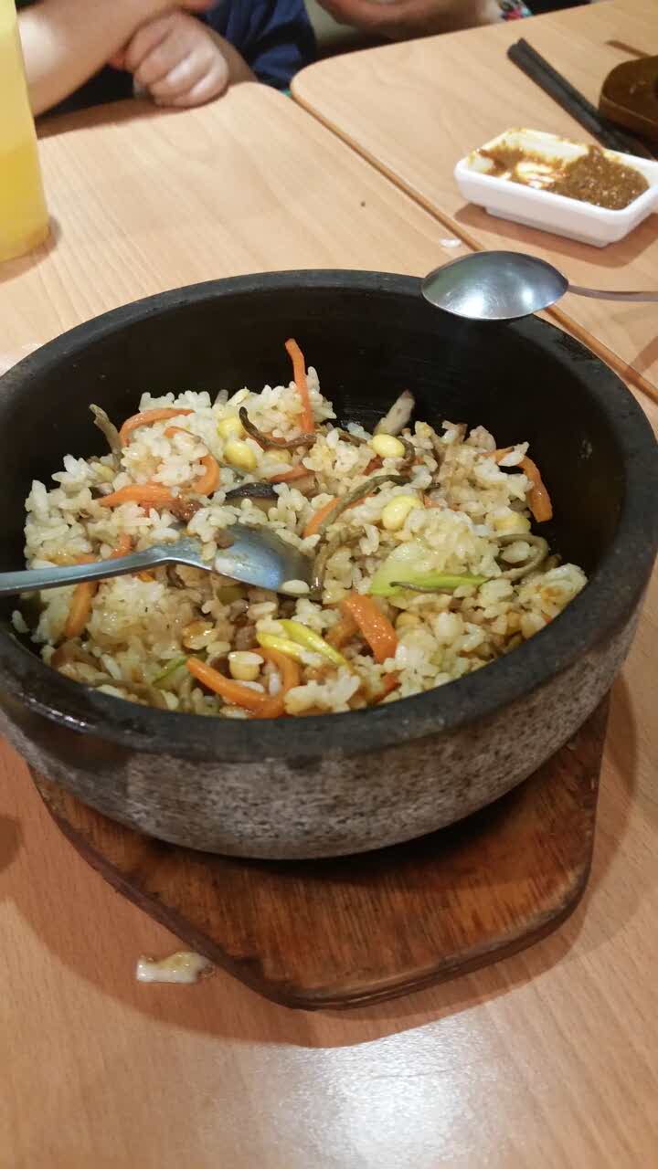 权味·石锅拌饭(海悦天地店)