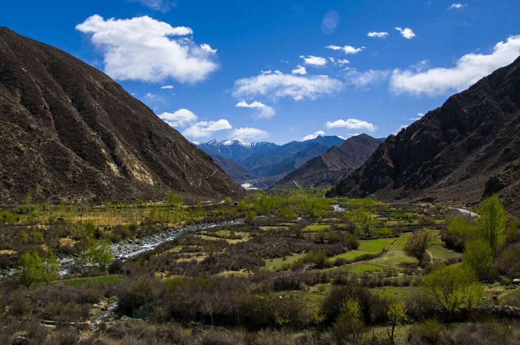 2019觉巴山游玩攻略,出芒康县一路不停地爬山,翻. 【去哪儿攻略】