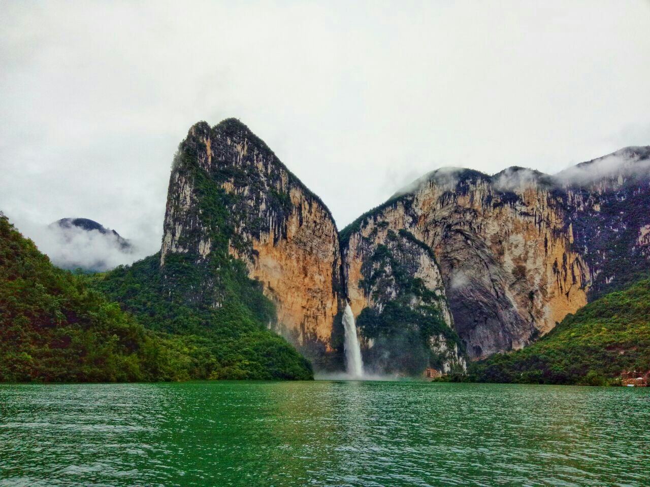 水上恩施-清江大峽谷綜合旅遊區