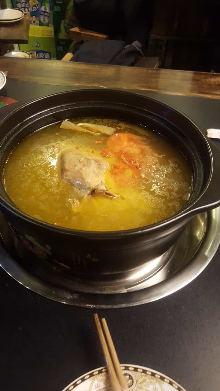 鸿福记养生老鸭汤重庆老火锅