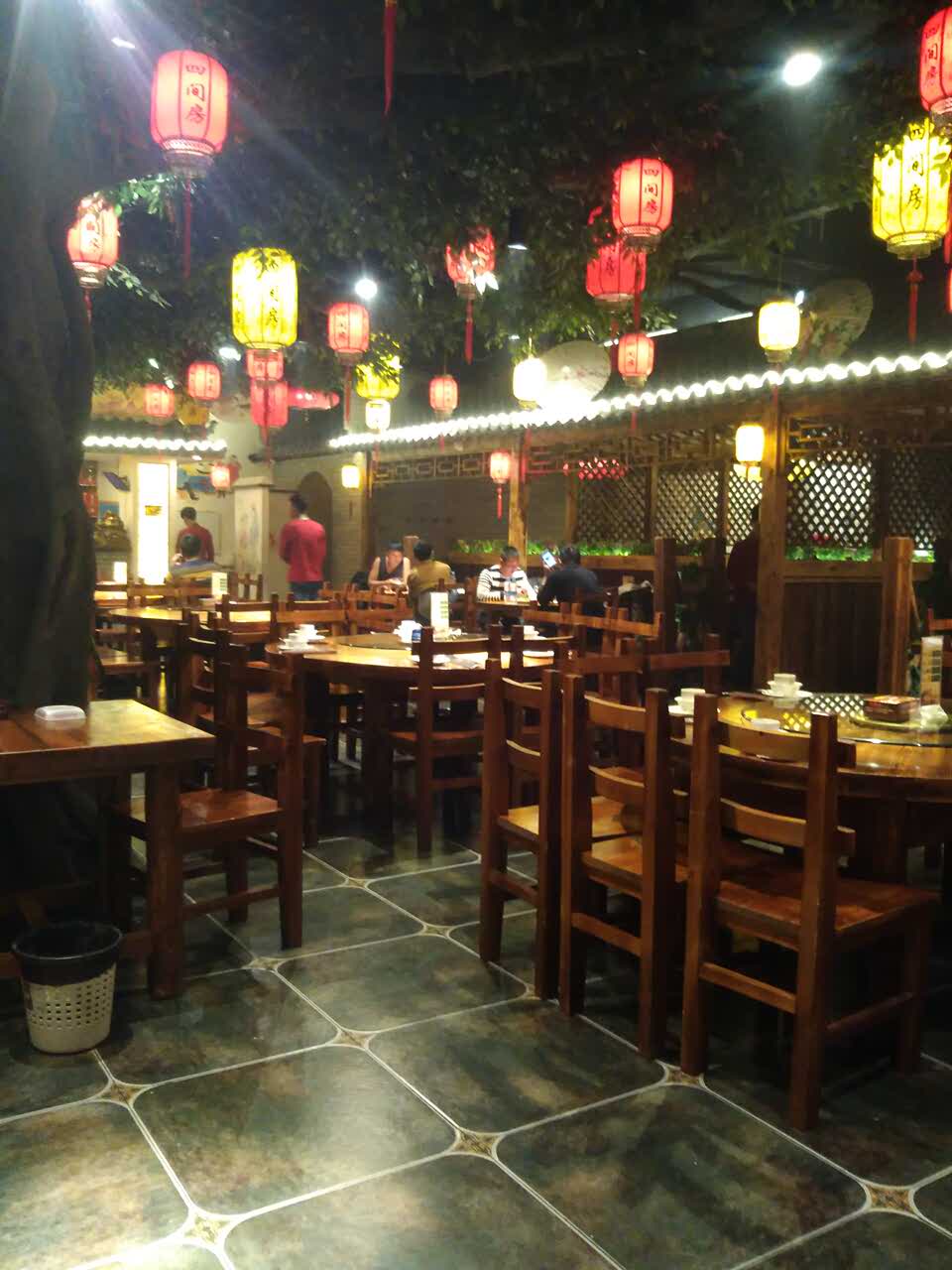 四间房私房菜(津围公路店)