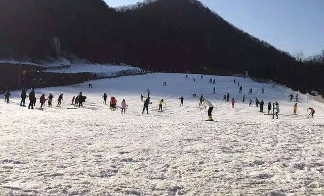 昌吉努尔加国际滑雪场图片