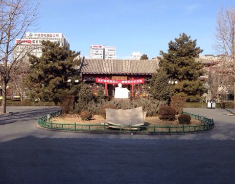 10070o000000fktmkAAD8_C_480_375.jpg
