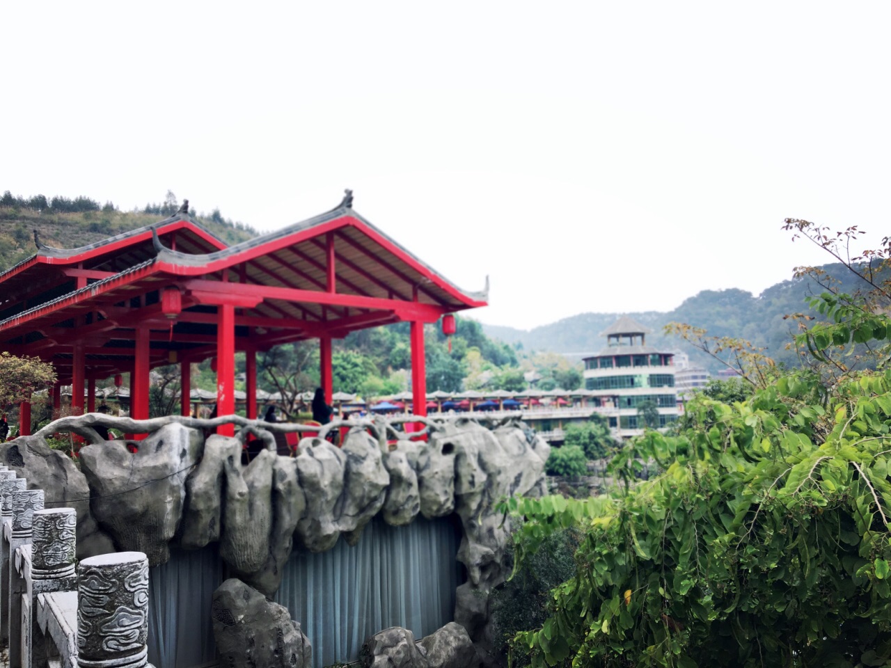 龙门水都鲤鱼湾温泉