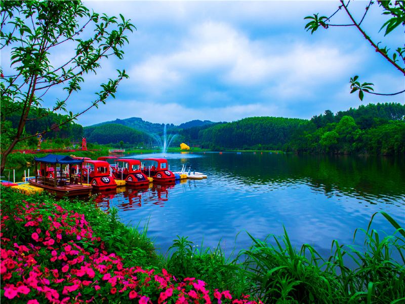花雨湖生态休闲旅游区