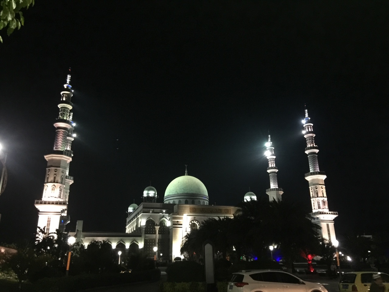 沙甸大清真寺夜景图片