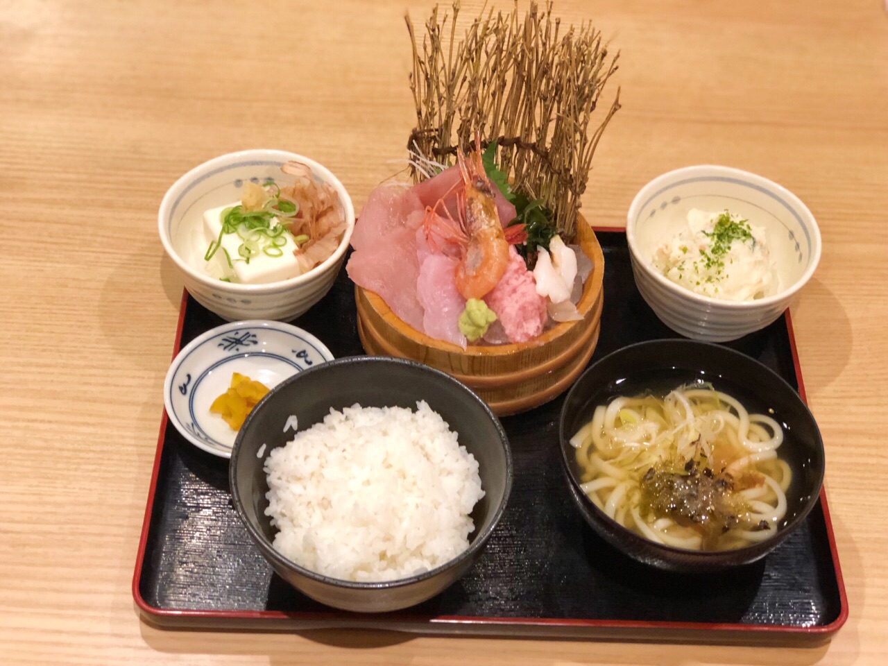 2026目利きの銀次(別府東口駅前店)美食餐厅,中午有各式定食,好多周边的...【去哪儿攻略】