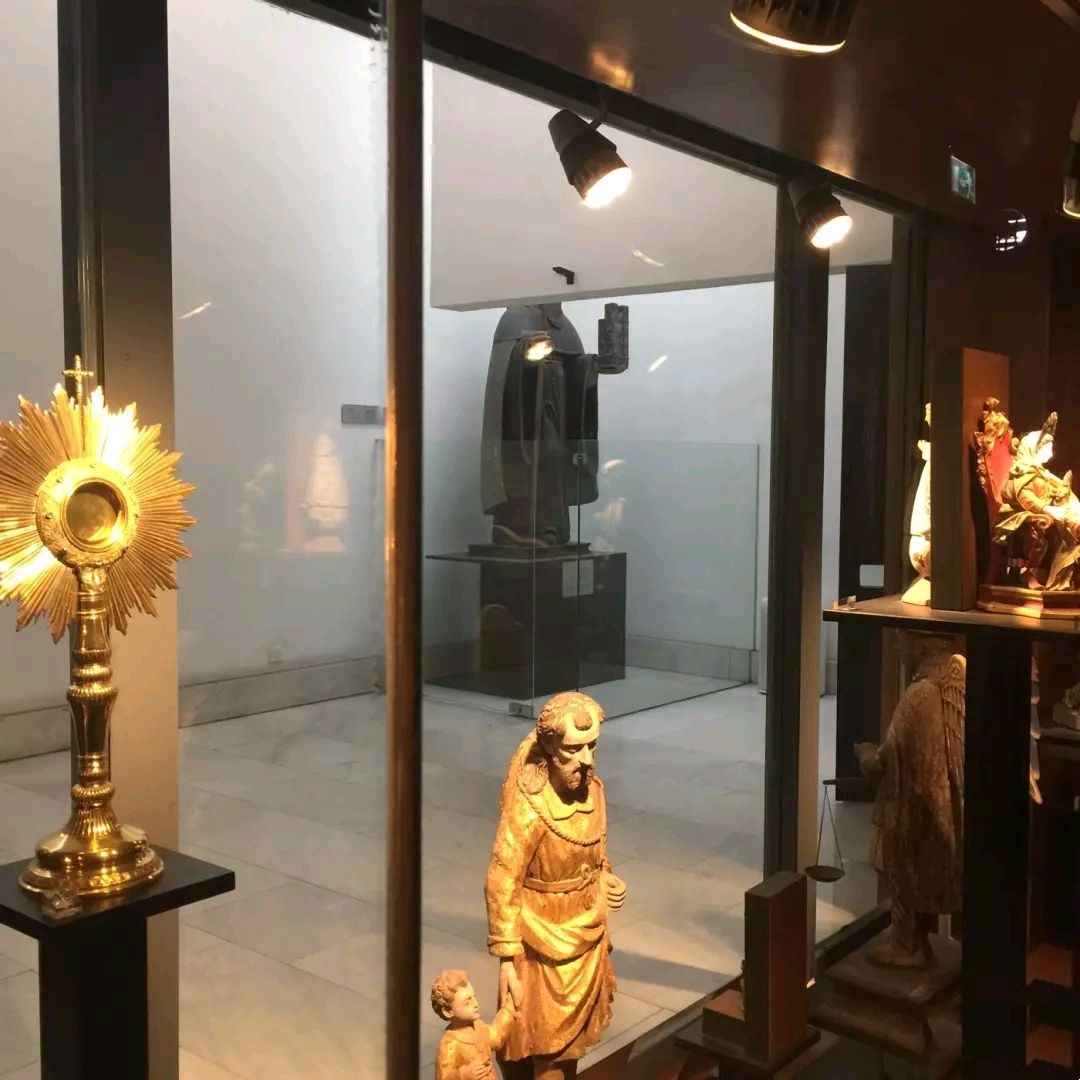 天主教艺术博物馆与墓室图片