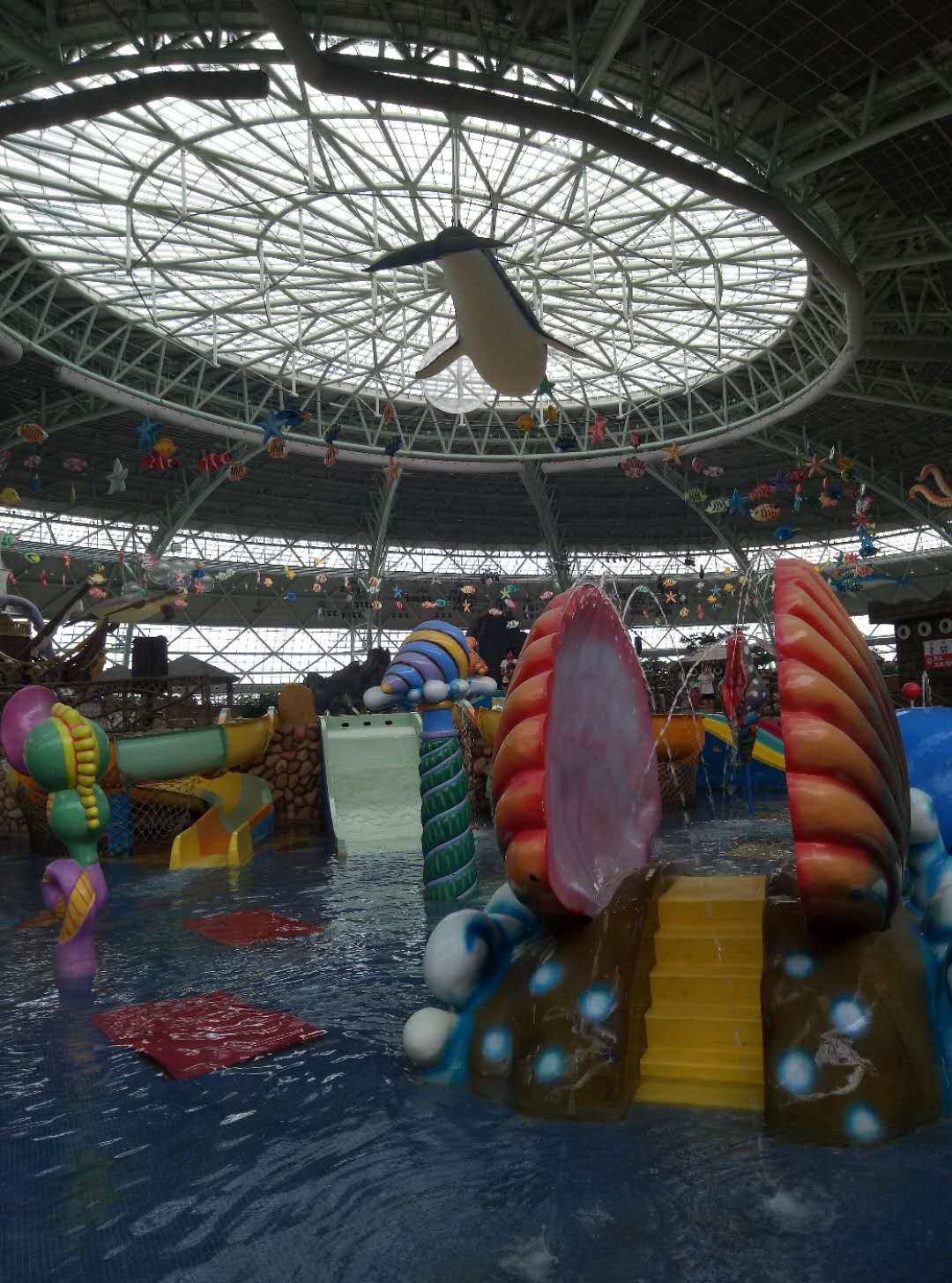 东方山水乐园陆公园