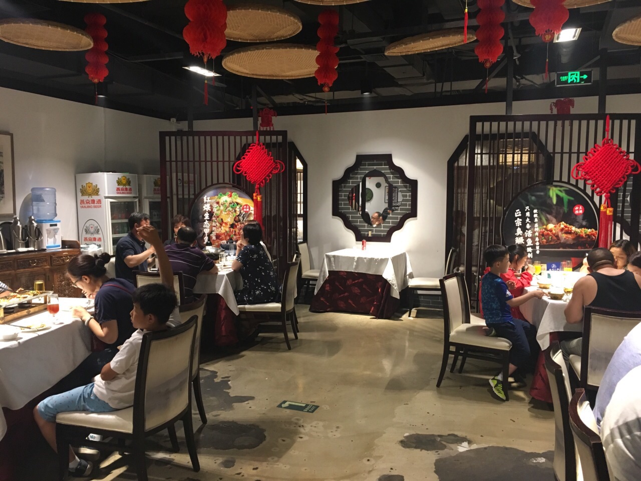 2023徽州小镇(鼓楼大街店)美食餐厅,特色的铁板臭鳜鱼真是好吃,.