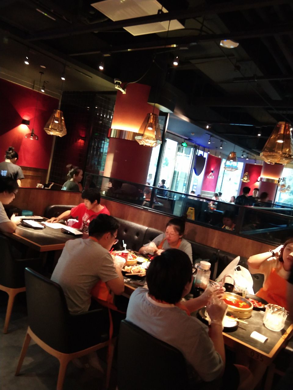 上海红盔甲(田林店)好吃吗,红盔甲(田林店)味道怎么样,环境/服务好不
