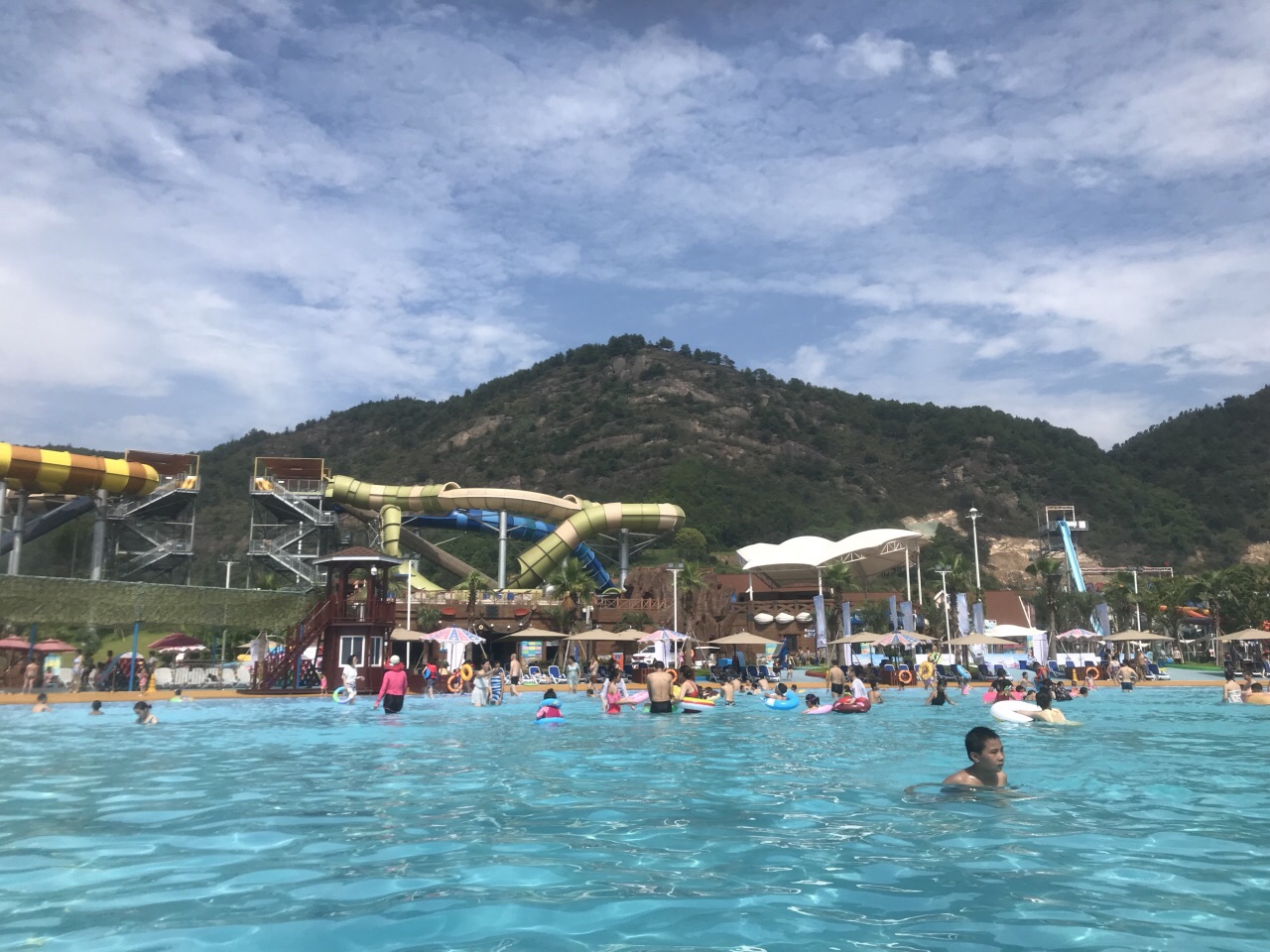 重庆汉海鲸豚湾水世界好玩吗,重庆汉海鲸豚湾水世界景点怎么样_点评