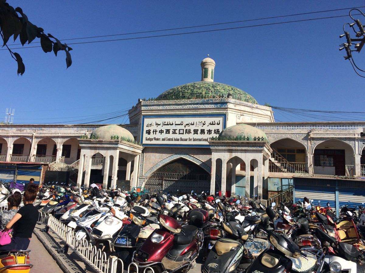 【携程攻略】喀什市艾提尕尔清真寺景点,艾提尕尔清真寺（维吾尔语：قەشقەر ھېيتگاھ مەسچى…