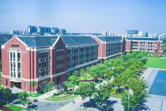 #向往的生活#上海建桥学院：偶像剧里的大学校园