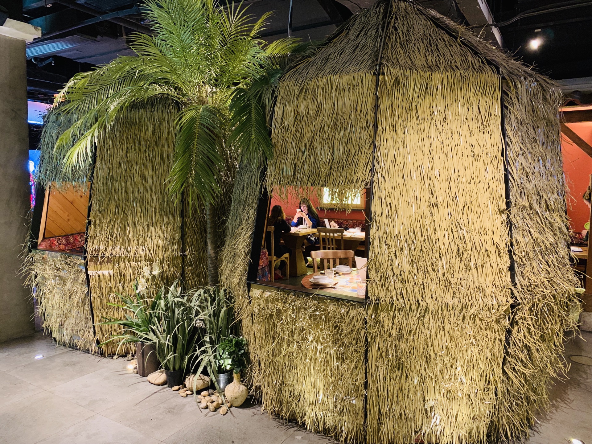 米桃十里春风(特力时尚汇店)