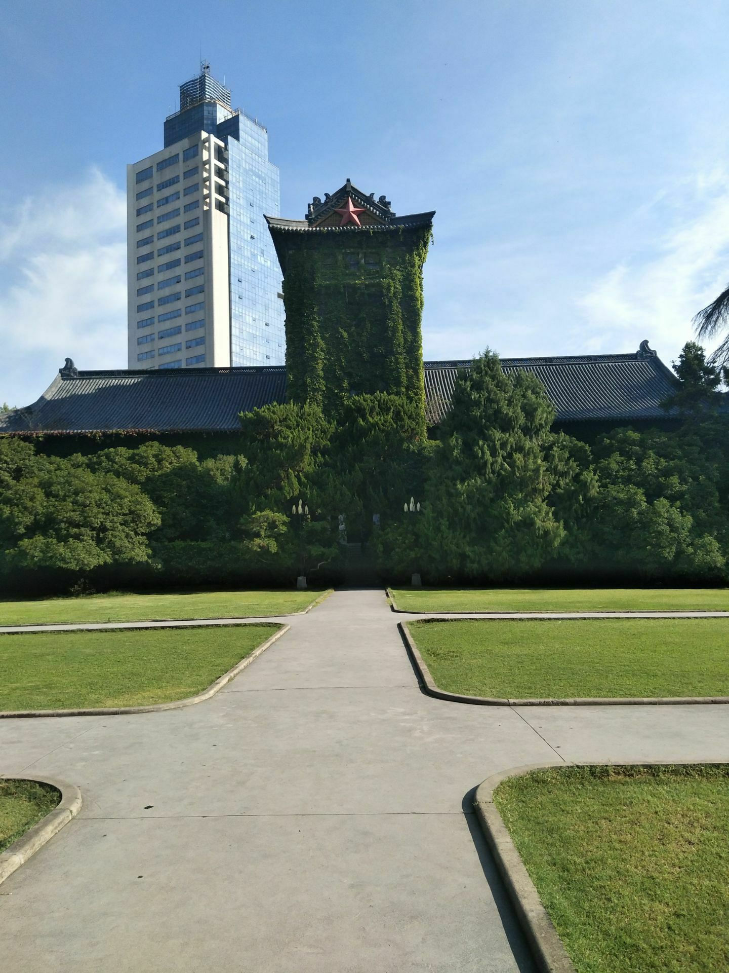 2024南京大学(鼓楼校区)-旅游攻略-门票-地址-问答-游记点评,南京旅游