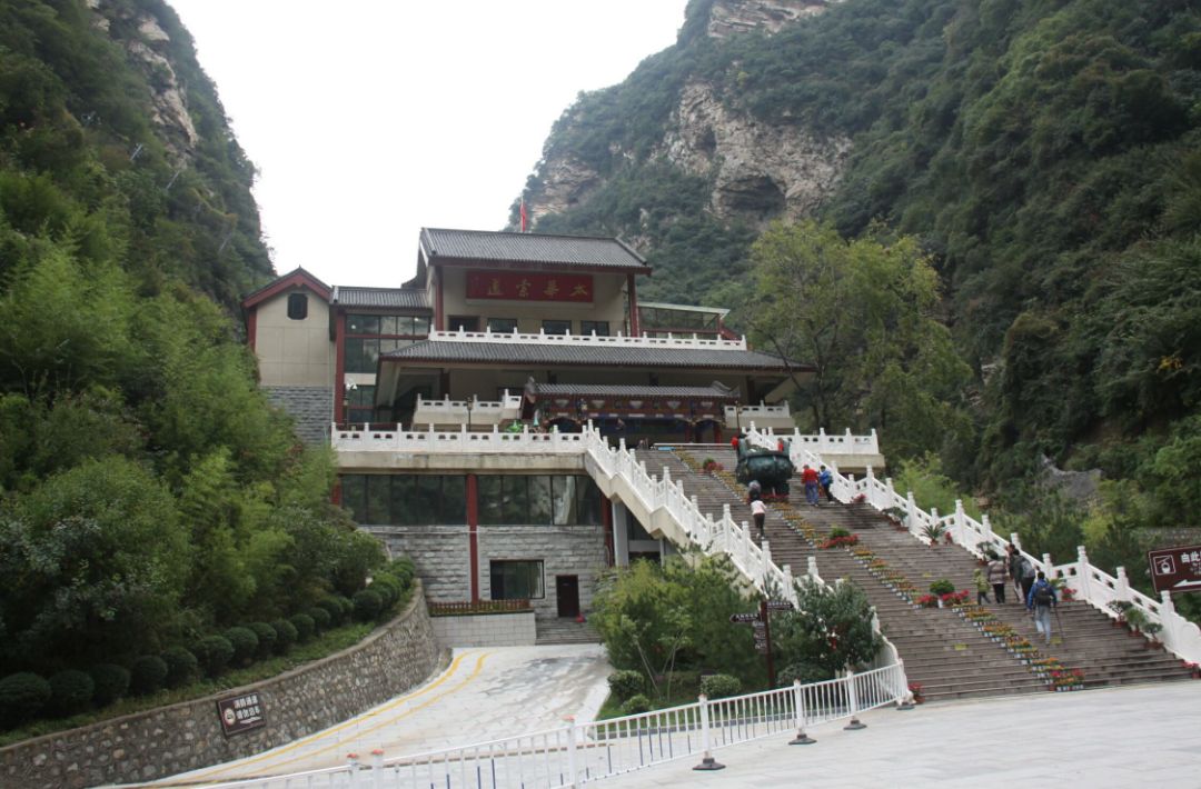 请问坐西峰索道上山的话是从华山的哪个入口进去?-华山旅游问答 【携