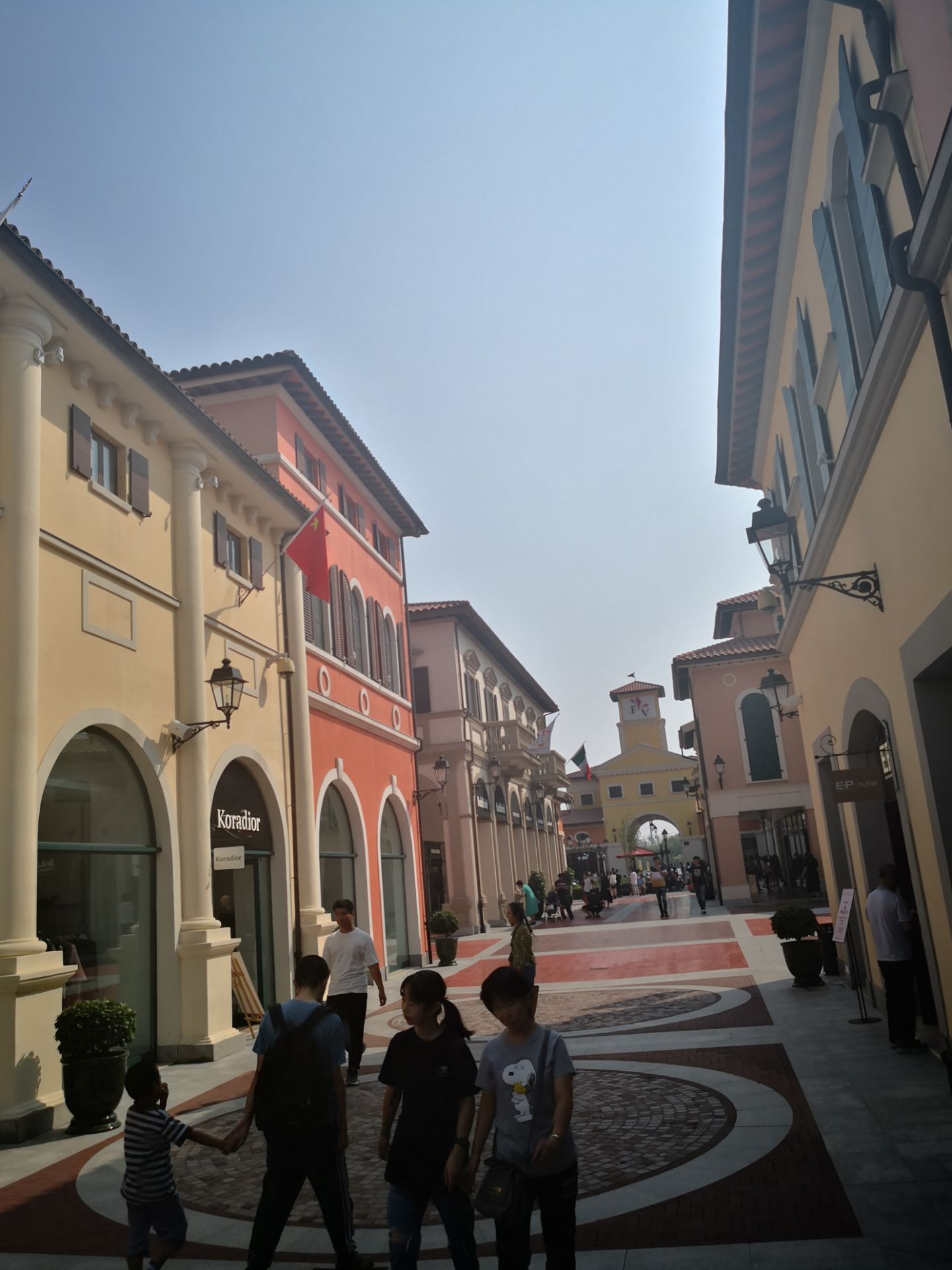 武清购物,天津武清的奥特莱斯名字叫佛罗伦萨小镇,从名字就可以看出