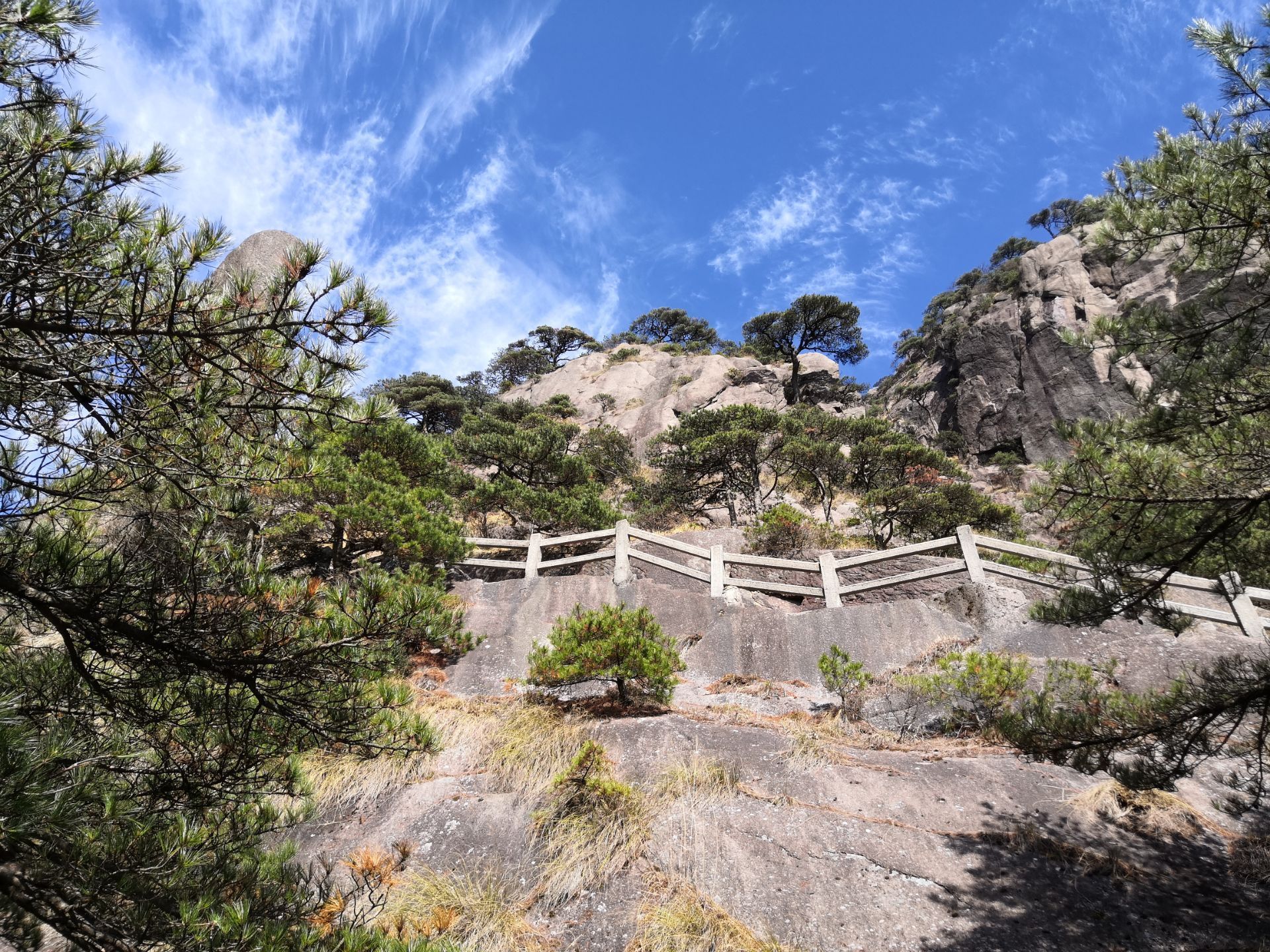 【携程攻略】黄山风景区一线天景点,一线天似乎是山区经常会有的景点