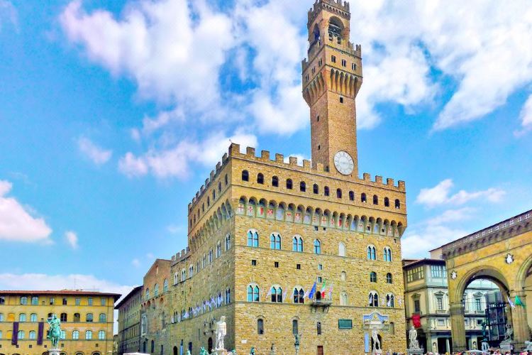 Palazzo Vecchio travel guidebook -must visit attractions ...