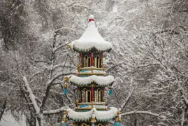4-Day Urumqi Tour: Urban Oasis at Hongshan Park, Alpine Wonderland at Tianshan Tianchi