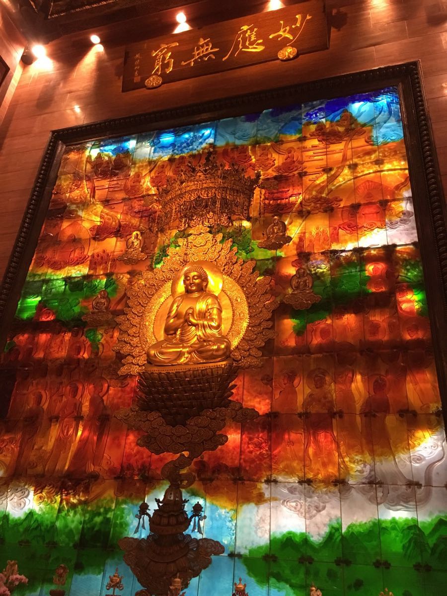 【携程攻略】灵山景区灵山大佛景点,虽然多云,人也不少,看到大佛还是