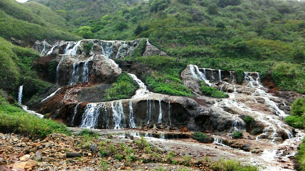 黄金谷瀑布群风景区图片