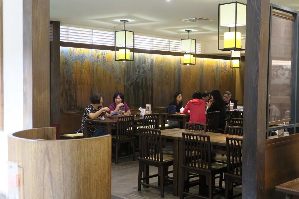 2023春水堂人文茶馆(台南德安店)美食餐厅,当然,用餐过后再来上一杯珍
