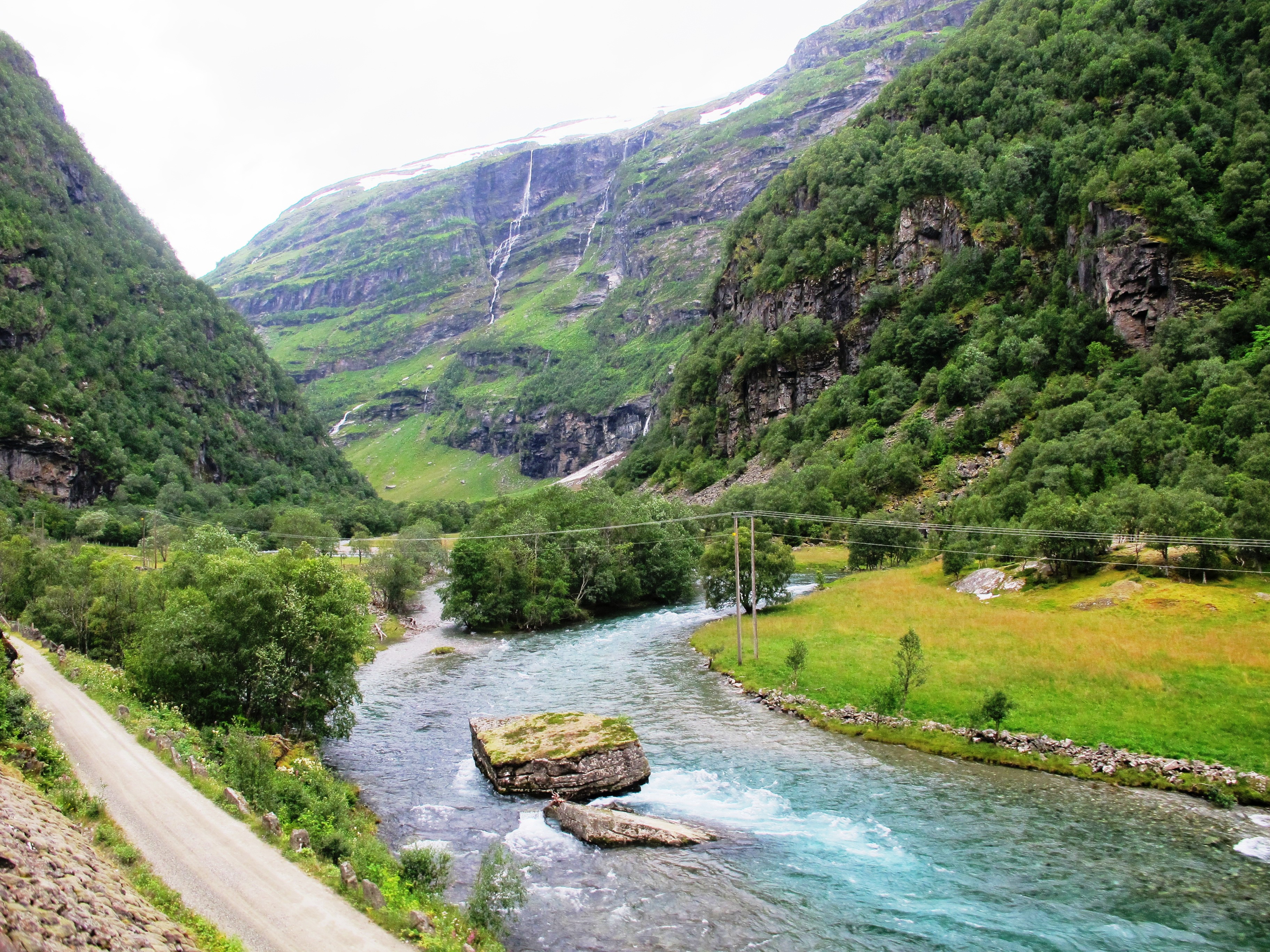 米达尔kjosfossen waterfall好玩吗,米达尔kjosfossen waterfall景点