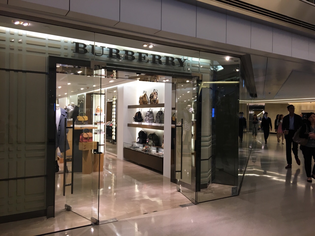 博柏利(历山大厦专门店)