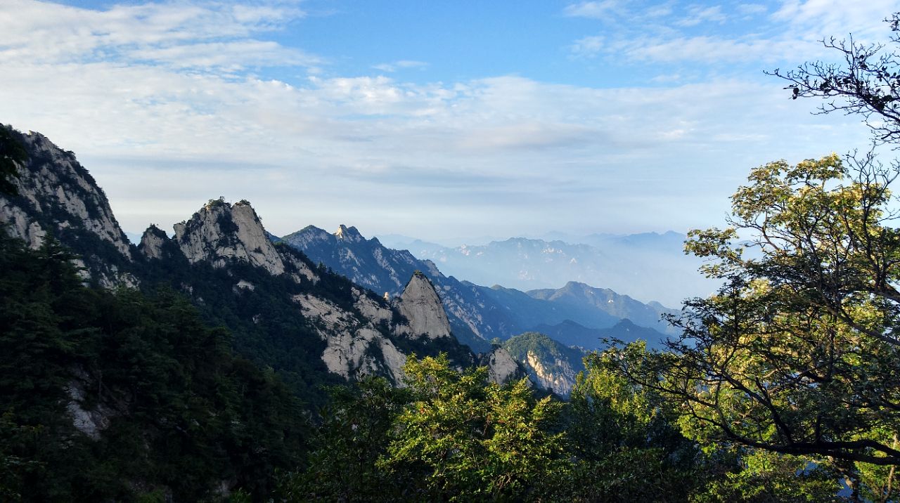 【携程攻略】鲁山尧山风景区景点,景色很美,我们上山时步行,时间有点