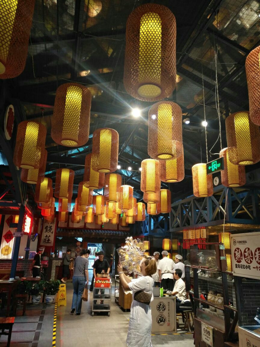 2023天津卫码头(水上公园店)美食餐厅,炸河虾非常新鲜,好吃.创意.