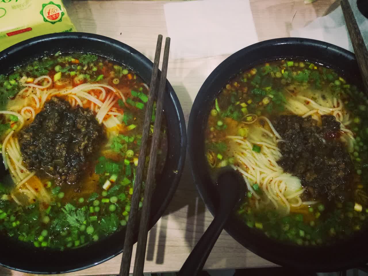 奶奶萧县美食体验店(世纪金源店)美食餐厅,味道其实挺好的,就是太大碗
