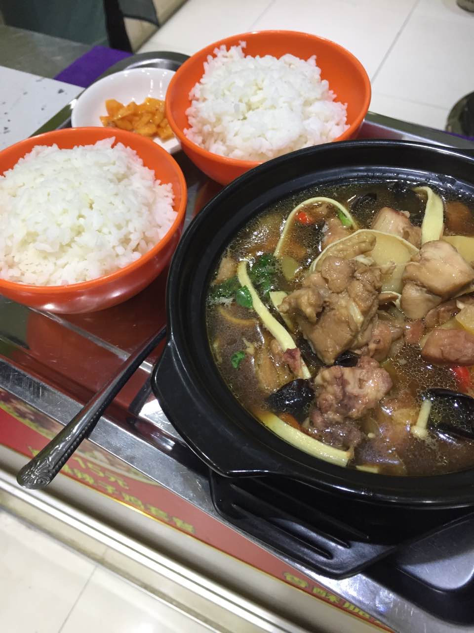 黃燜雞米飯