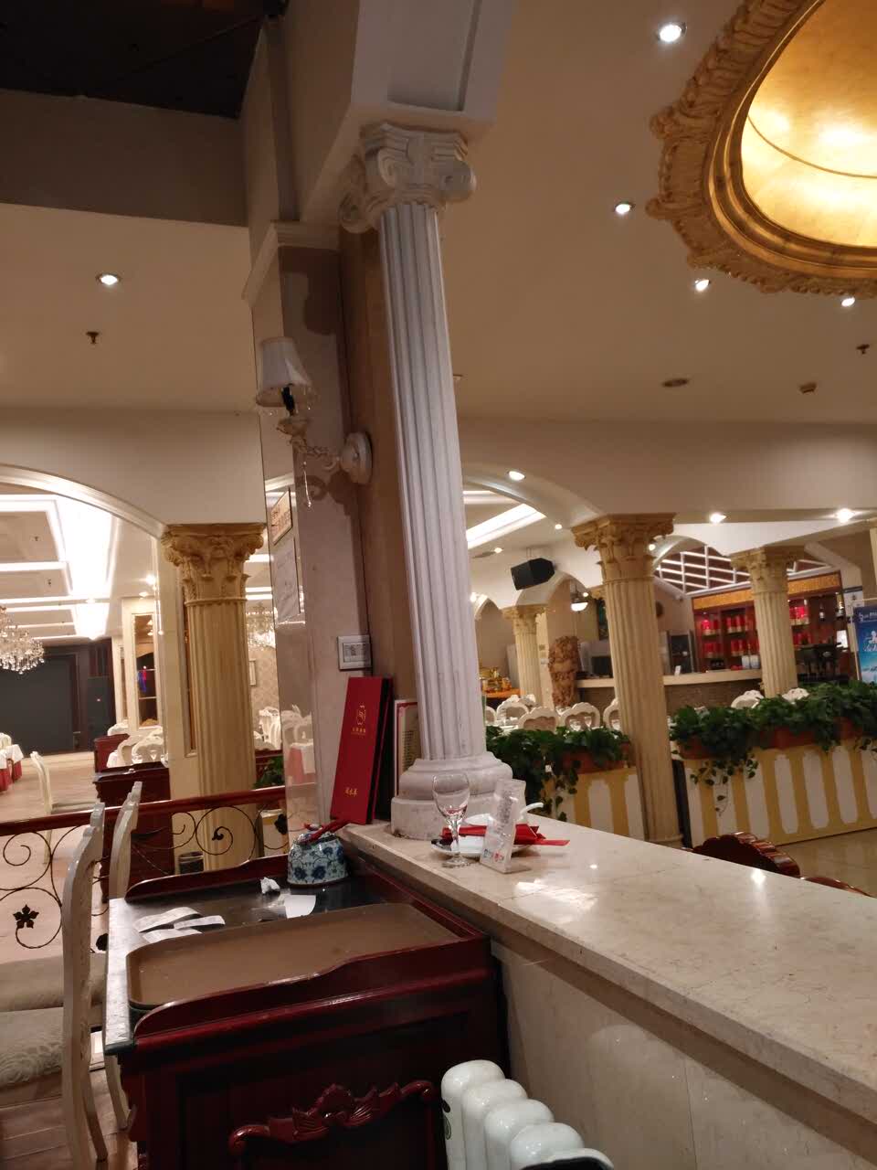 2021鸿锦海鲜大酒楼(光彩店)美食餐厅,服务太差,口味一般,环境还.