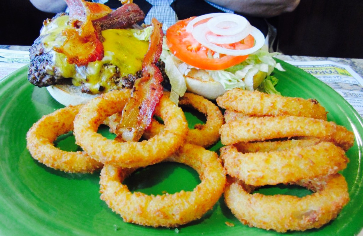 hugger-mugger tasty recipes 西餐 直线距离7.8km