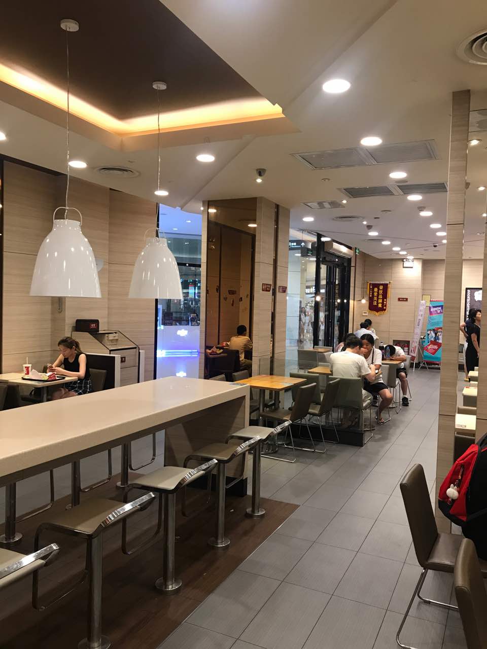 2021肯德基(金鸡湖邻里店)美食餐厅,这个地方可以的,环境好,人.