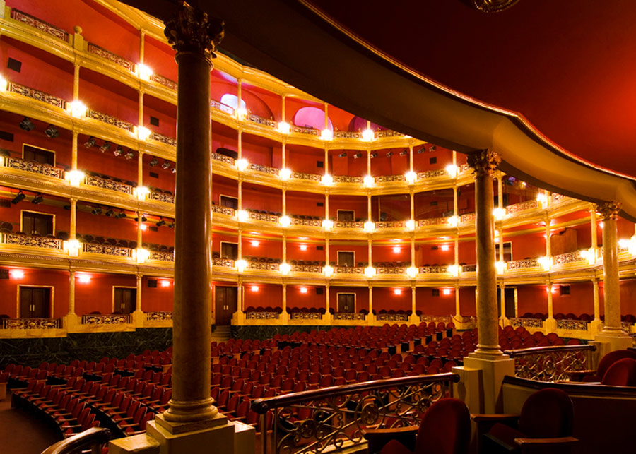 cafe boutique teatro degollado