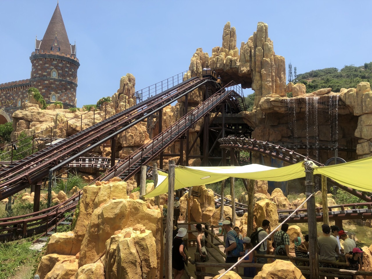 【携程攻略】芽庄芽庄珍珠岛游乐园景点,珍珠岛上的游乐设施还可以