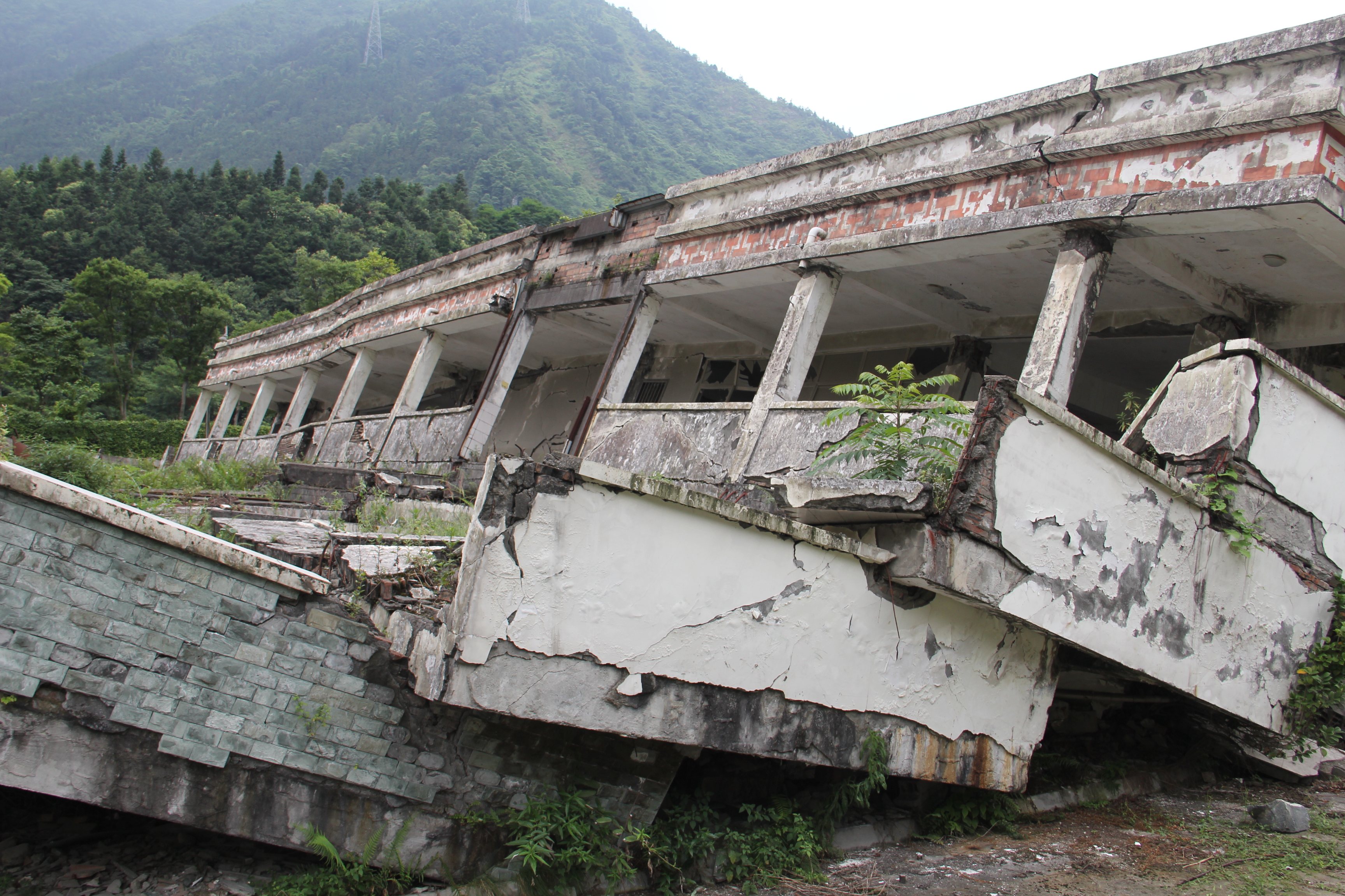 映秀地震遗址