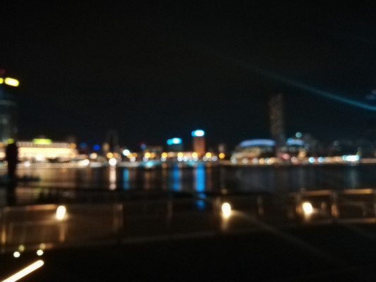 爱上文艺的故乡，感受飘着大海气味的东南亚美食与美景