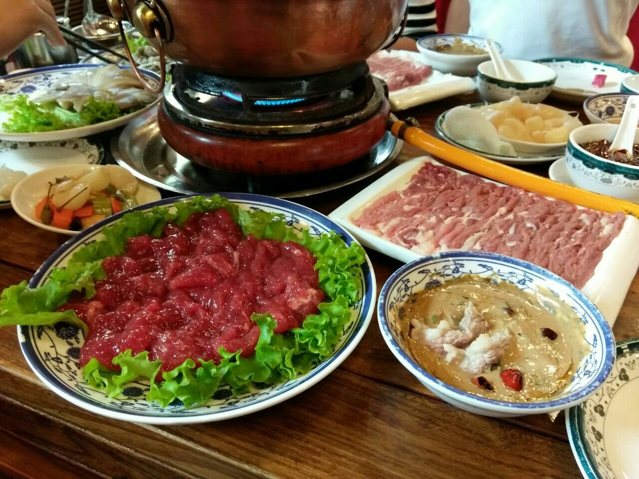 杨氏南门涮肉,非常正宗的老北京火锅 - 知乎
