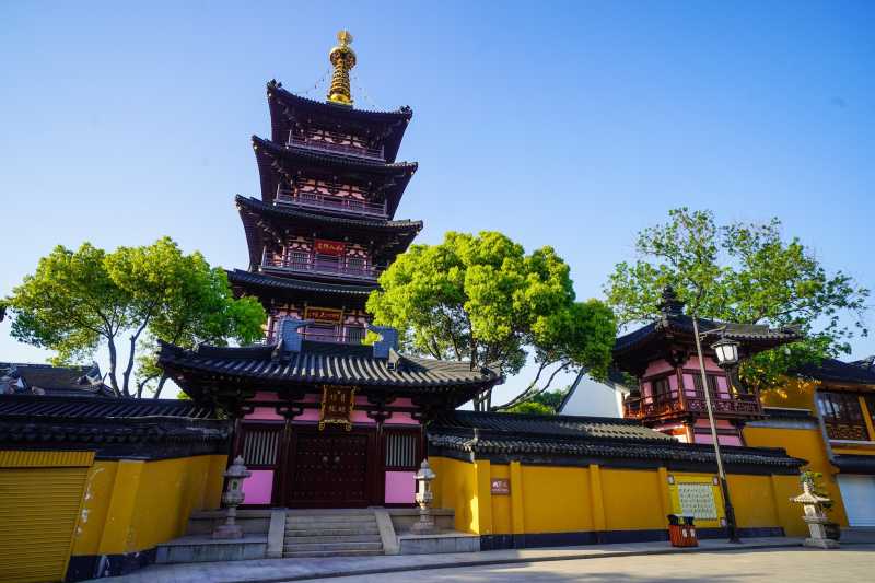 铜观音寺 位于 苏州 光福古镇西侧,一句"唐宋元明清,从古看到
