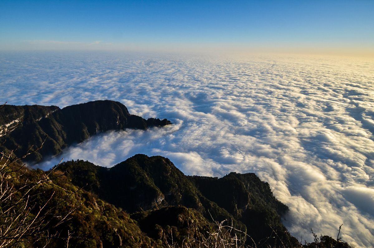 峨眉山