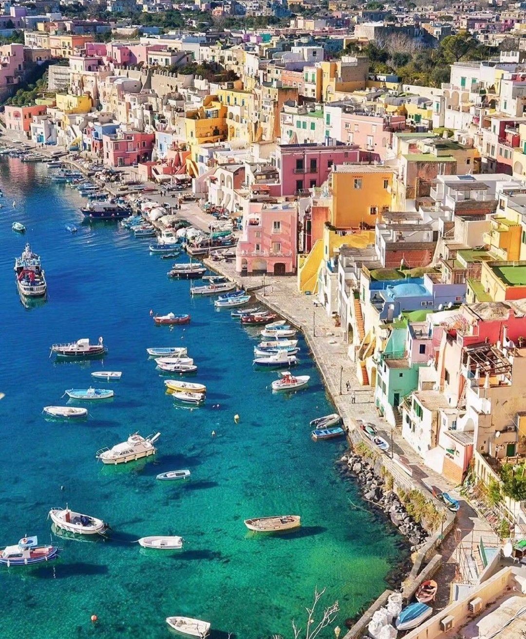 阿马尔菲海岸(Amalfi Coast)是全球最美的50个地方之一