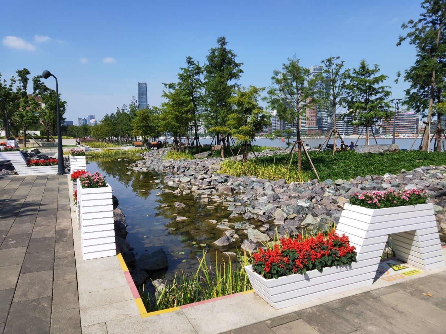 上海船厂滨江绿地